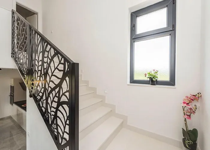 New Angelo Villa *